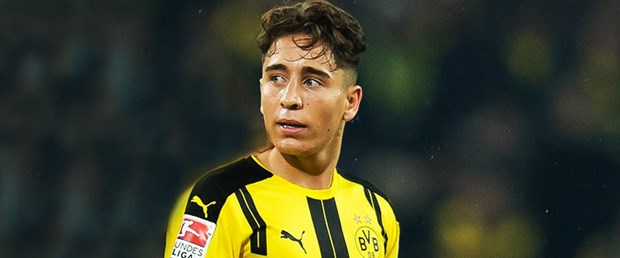 emre mor 2.jpg
