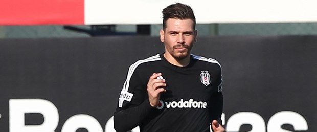 ersan gülüm.jpg