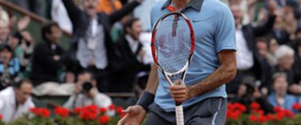 Federer korkuttu