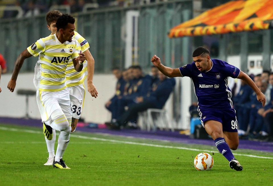 İSVEÇLİ HAKEM