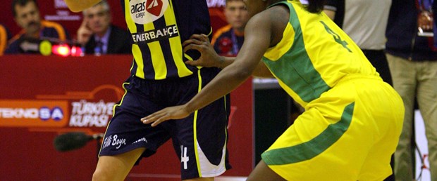 Fenerbahçe de yarı finalde