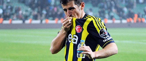 Fenerbahçe Emre ve Webo'yu borsaya bildirdi