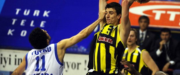 Fenerbahçe Ülker avantajlı: 79-85