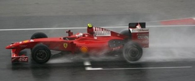 Ferrari'de kırmızı alarm