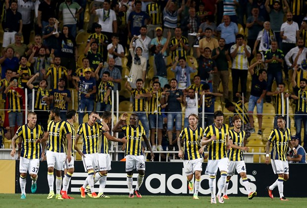 FENERBAHÇE 4., BEŞİKTAŞ 3. YILDIZ PEŞİNDE