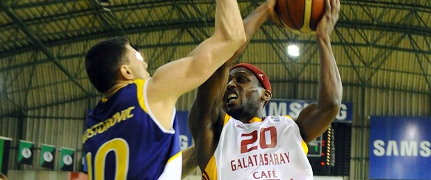 Galatasaray evinde kayıp: 82-89