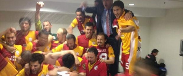 Galatasaray kupayı soyunma odasında almadı