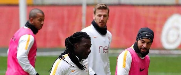 gomis-galatasaray.jpg