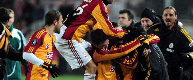 Galatasaray'da savunma güven vermiyor