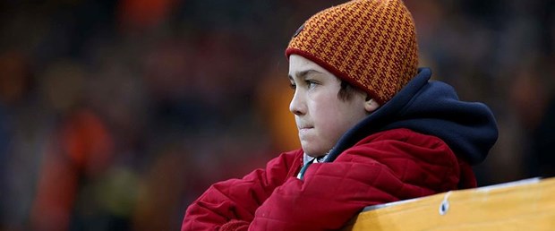 galatasaray çocuk tribün.jpg
