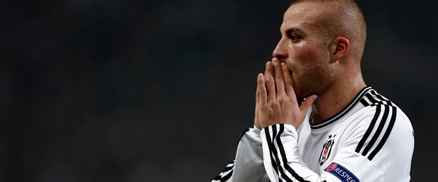 gökhan töre.jpg