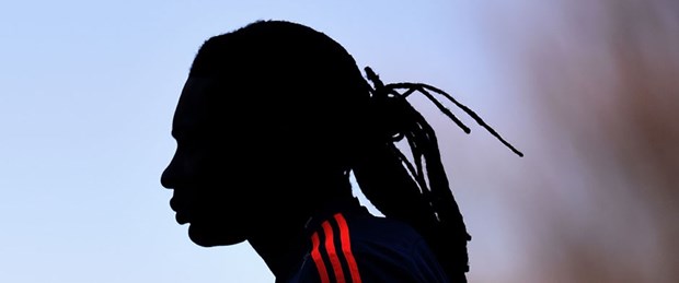 gomis.jpg