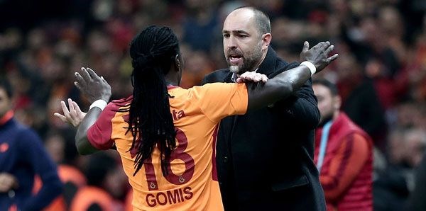 KENDİNİ HALA FUTBOLCU SANIYOR