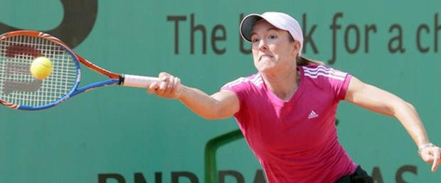 Henin set vermedi