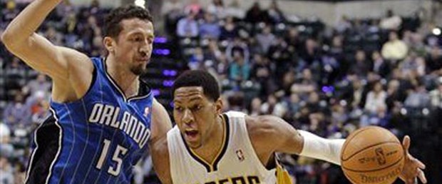 Hido, Conseco Fieldhouse’u salladı