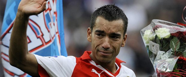Giovanni-van-Bronckhorst-24-03-15