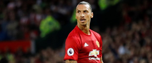 2016-08-19T194201Z_114637321_MT1ACI14573362_RTRMADP_3_SOCCER-ENGLAND-MUN-SOU.JPG