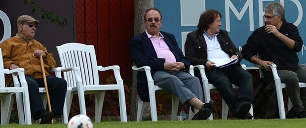 İlhan Cavcav faturayı kesti