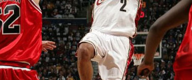 İlk adımı Cleveland attı