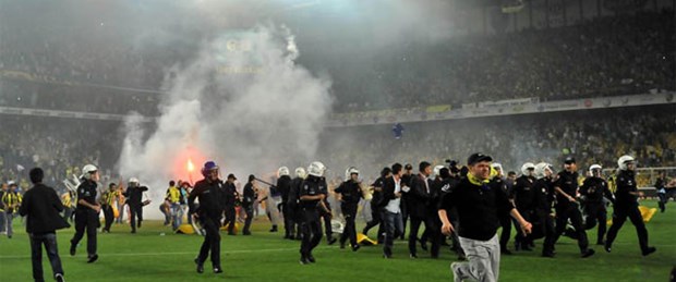 Kadıköy'de biber gazı!