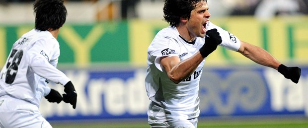 Kartal ikinci yarıda açılıyor