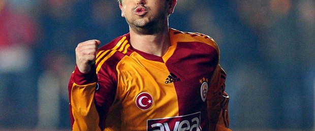 Kewell ile 1 yıl daha