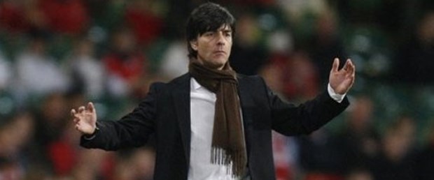 Löw: Mesut Özil sadeliğin ustası!