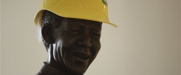 Mandela açılış törenine geliyor