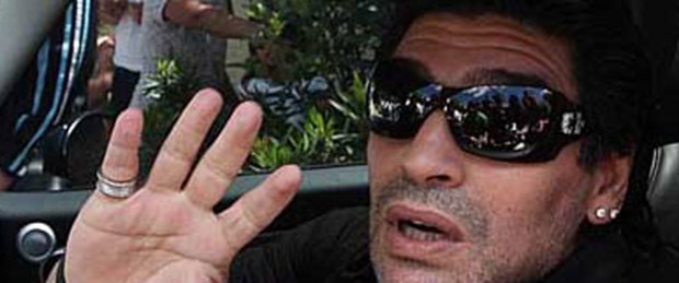 Maradona için 'küpe' seferberliği