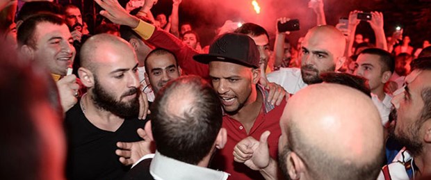 Melo: Konuşursam bir daha oynatmazlar