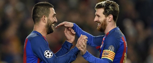 arda turan messi.jpg