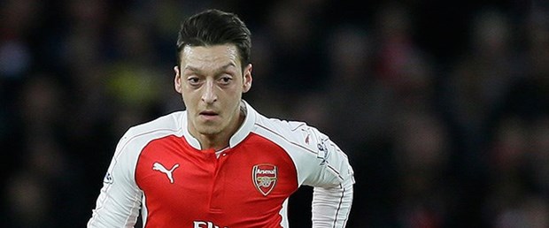 mesut özil.jpg