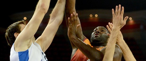Nathan Jawai yoğun bakımda