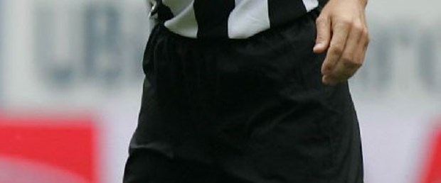 Nedved Inter'i reddetti