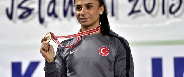 Nevin'den altın madalya