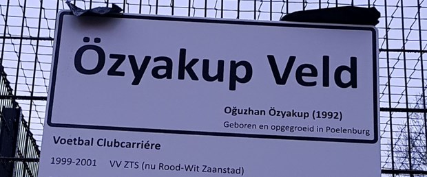 oguzhan-ozyakupun-ismi-hollandada-bir-futbol-sahasina-verildi_4014_dhaphoto2.jpg