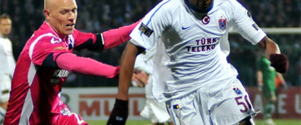 Ona her yer deplasman!