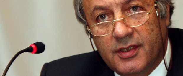 Özilhan: Aziz Yıldırım çizmeyi aştı