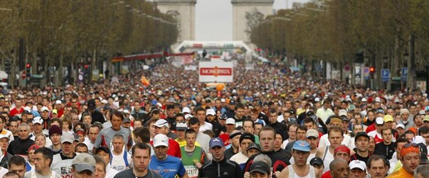 Paris'te ipi Vincent Kipruto göğüsledi