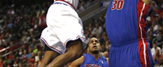 Philadelphia play-off'ta: 95-90