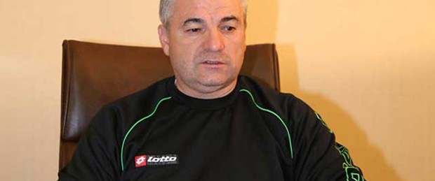 Rıza Çalımbay istifa etti