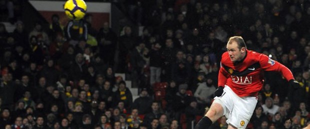 Rooney'e göre en iyi Messi
