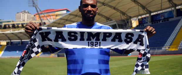 Ryan Babel imza attı