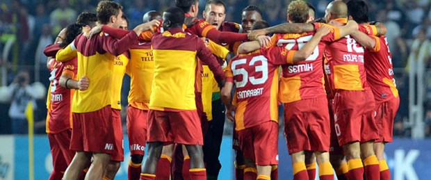 Şampiyonluk kutlamaları ertelendi