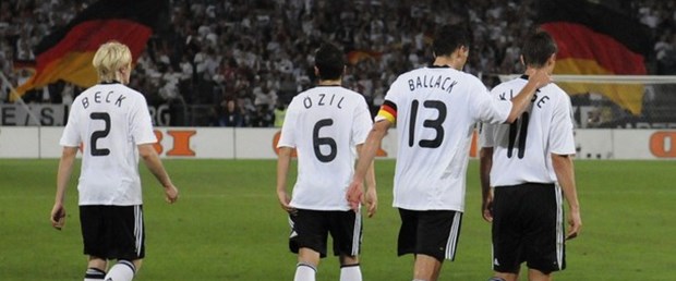 Serdar ve Mesut Afrika'ya