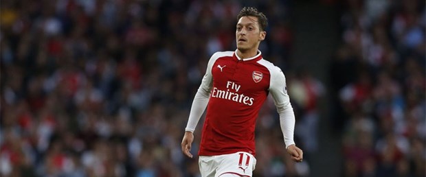 mesut özil.jpg