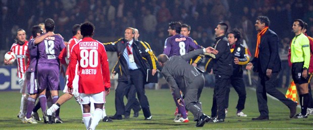 Sivas maçında olaylar neden çıktı?