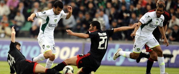 Sivasspor zirveyi bırakmıyor: 0-2