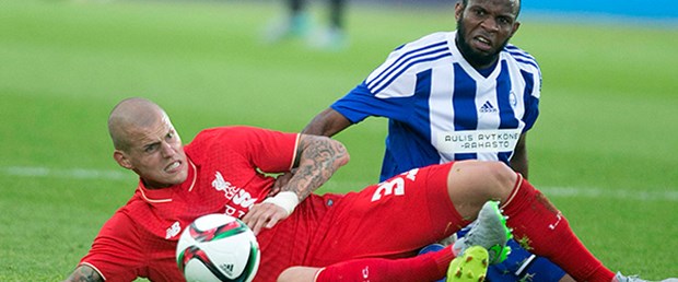 skrtel_01OZ6.jpg