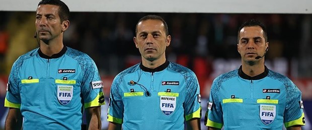 cüneyt çakır ve ekibi.jpg